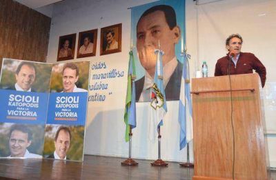 Katopodis us� el Twitter y defini�: �Vamos para adelante o volvemos al pasado�