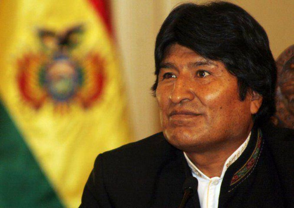 Evo Morales llega al pa�s e impulsar� campa�a del mar