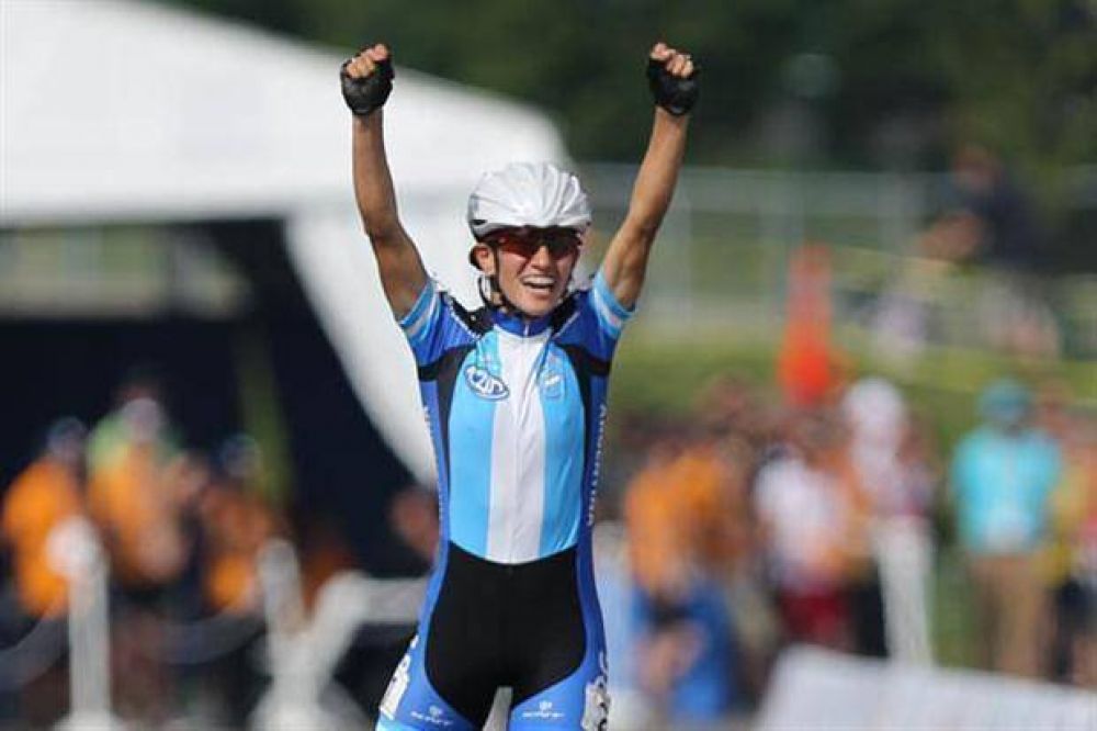 La patinadora Maira Arias le dio la segunda medalla de oro a la Argentina en Toronto