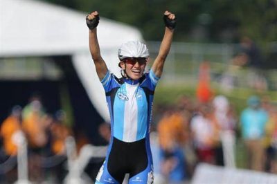 La patinadora Maira Arias le dio la segunda medalla de oro a la Argentina en Toronto