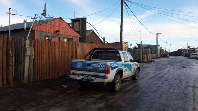  Allanaron tres viviendas y esclarecieron dos robos