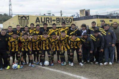 Villa Uni�n no se present� a jugar y Mitre fue declarado campe�n