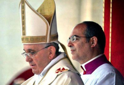 El Vaticano aclaró los dichos del Papa sobre ideología y dictadura