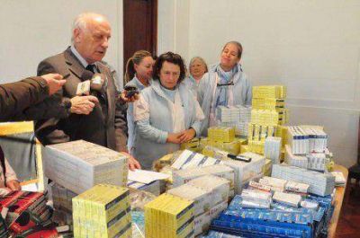 88.254 pesos en medicamentos de manos de las Damas Rosadas