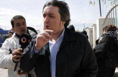 Todos con M�ximo, todos contra Bonad�o