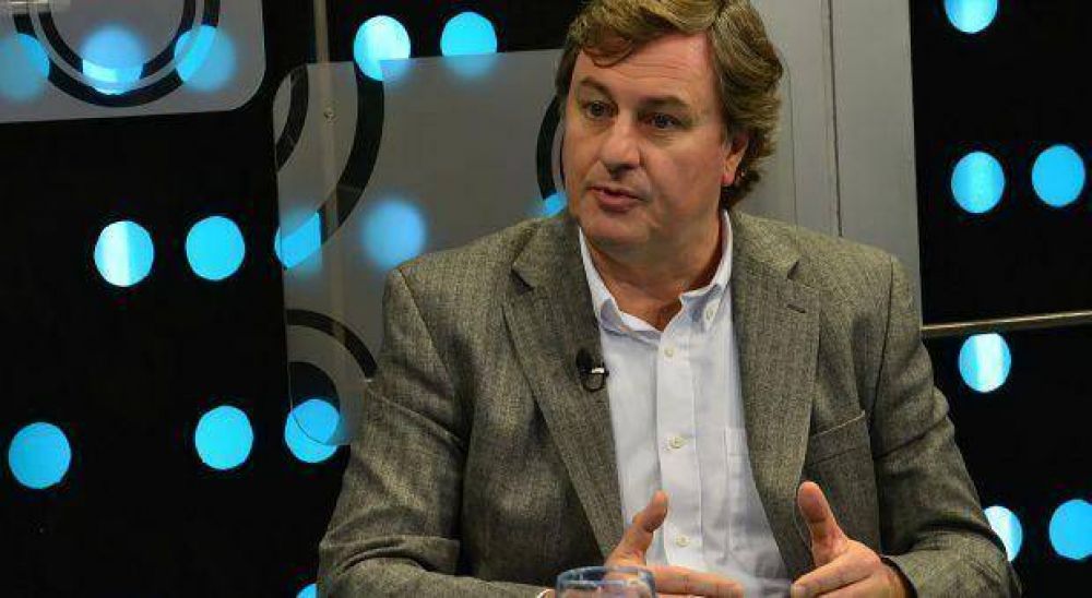 Ducl�s no se achica y contraataca: �el intendente Inza es un gran mentiroso�