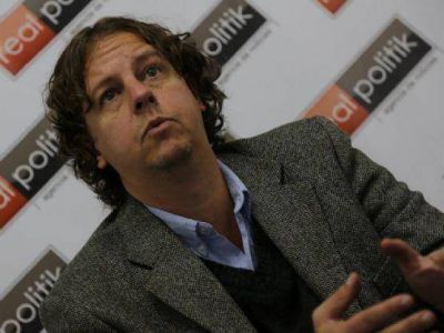 �Chipi� Castillo: �Scioli utiliza los fondos de los bonaerenses para hacer campa�a�
