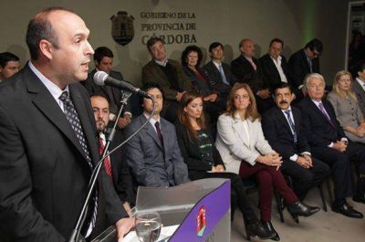Marcos Farina asumi� como ministro de Gobierno y Seguridad