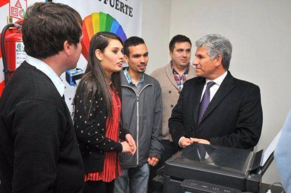 Catorce nuevas empresas de j�venes sanluise�os se lanzan en el interior provincial