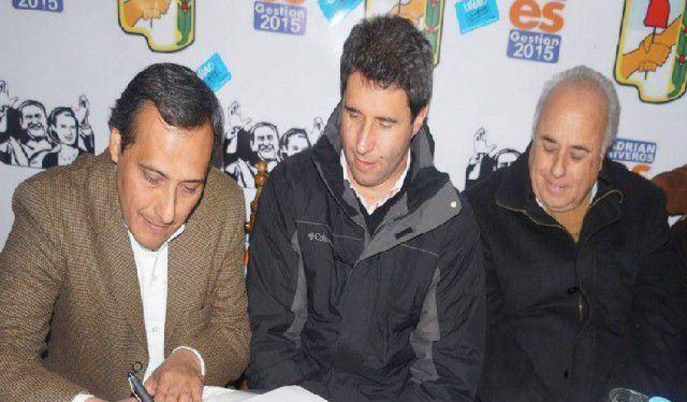 En Iglesia, Adri�n Riveros celebr� el Acta Compromiso con U�ac