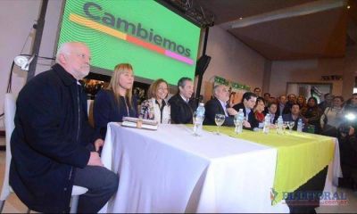 ECO mostr� sus candidatos y los inst� a terminar con la escriban�a del Congreso