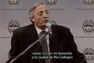 M�ximo se compara con N�stor y ataca a la tele en su primer video de campa�a