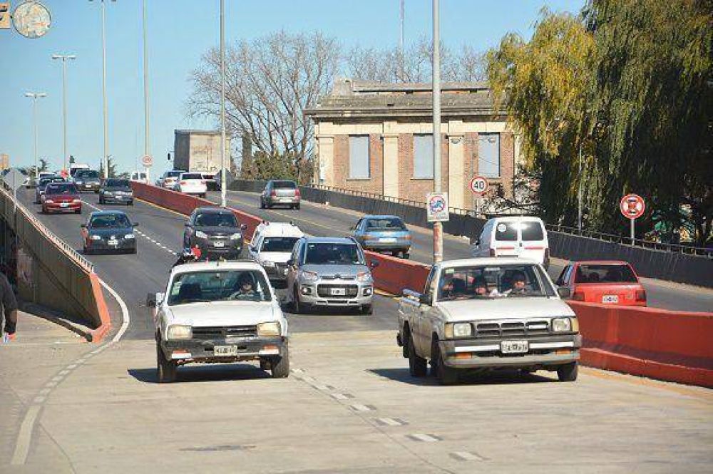 Ya est� habilitado el puente de Jos� Le�n Su�rez con nuevos carriles