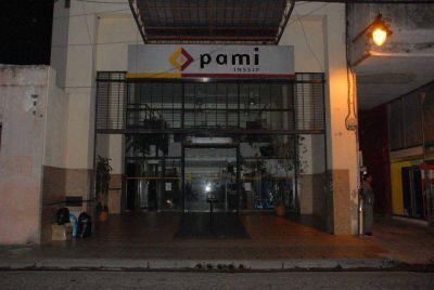 Cl�nicas y Pami encaminan soluciones para destrabar el conflicto