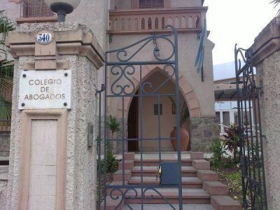 Abogados colegiados piden a Fellner que derogue el decreto que reglamenta ley de acceso a la informaci�n