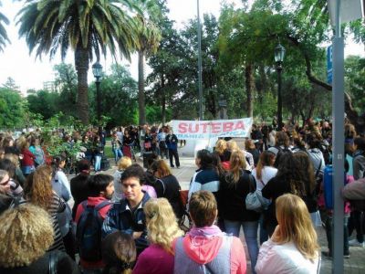 Docentes bahienses no volver�n a clases despu�s de las vacaciones de invierno 