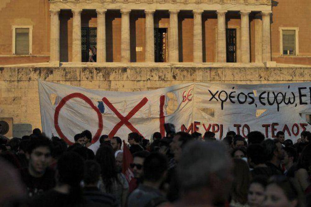 El congreso griego ya debate las medidas para seguir en la zona euro