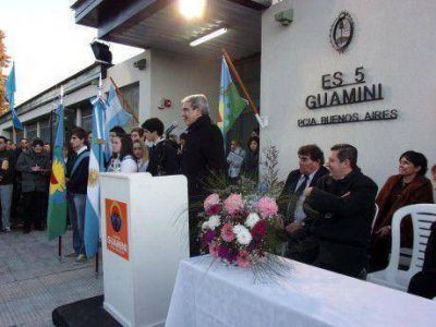 �N�stor so�� construir 700 escuelas y ya llevamos 1500, m�s 500 en ejecuci�n�, dijo An�bal Fern�ndez