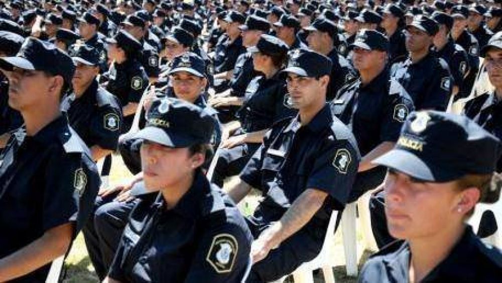 Se construir�n 41 viviendas destinadas a efectivos de la Polic�a en Trenque Lauquen y 30 de Agosto