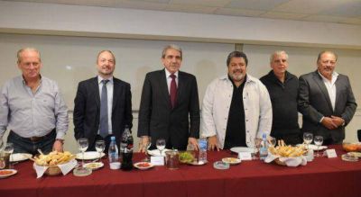 M�s de 30 dirigentes sindicales apoyaron la precandidatura de An�bal Fern�ndez