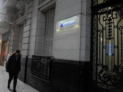 Afirm� ser un sicario de Los Monos para extorsionar a una familia