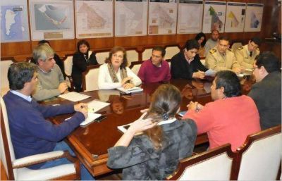 Activan mecanismos de emergencia por la crecida de los r�os