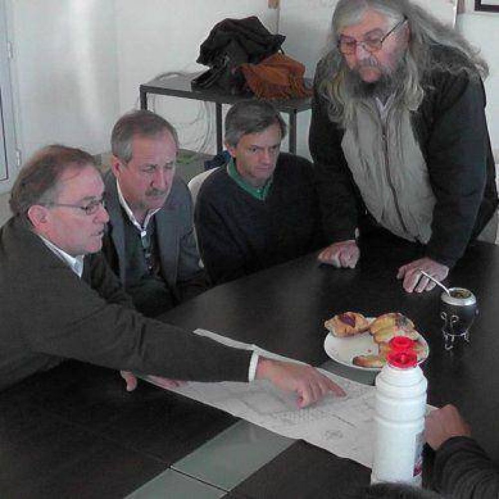 Gestionan obras para el Parque Industrial