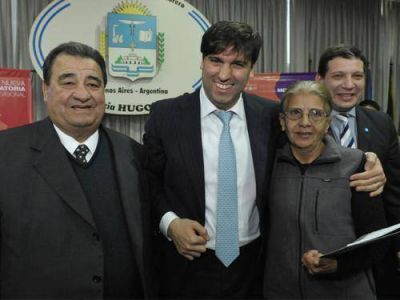 Diego Bossio entreg� nuevas jubilaciones en Tres de Febrero