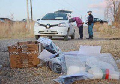Plottier: vend�a droga al pie del Gauchito Gil 