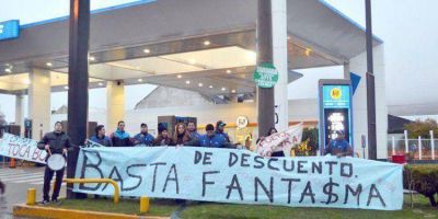 CONFLICTO EN ESTACI�N DE SERVICIOS: Cuarto intermedio hasta el viernes 24