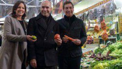 Larreta recorri� el mercado de San Telmo junto a Stanley y Santilli  