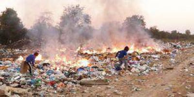 Vecinos aseguran que basural del acceso se est� expandiendo