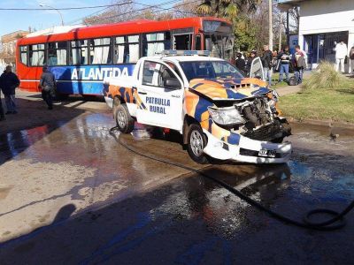 Chocan colectivo y patrullero en San Mart�n y Gamboa