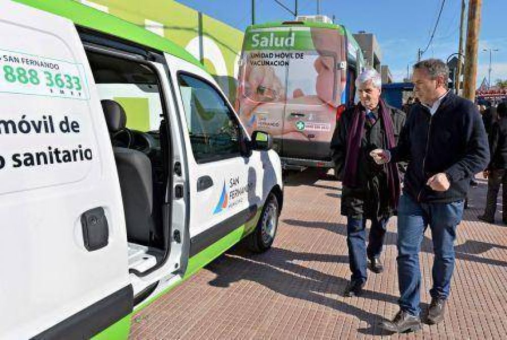 Luis Andreotti present� nuevas Unidades M�viles de Vacunaci�n y Traslado para San Fernando