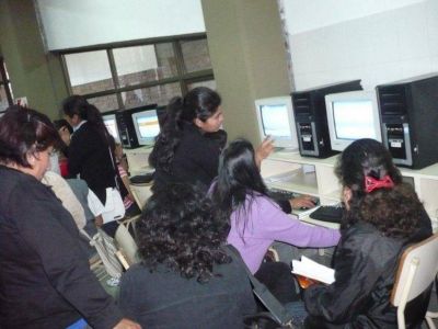 Inician clases de apoyo y tambi�n cursos gratuitos