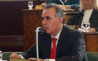 Vi�ales se baj� e Insaurralde es el �nico candidato del FpV