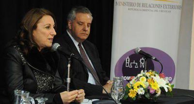 Fein particip� en un foro sobre violencia de g�nero