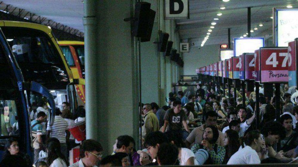 Los choferes de larga distancia amenazan con un paro