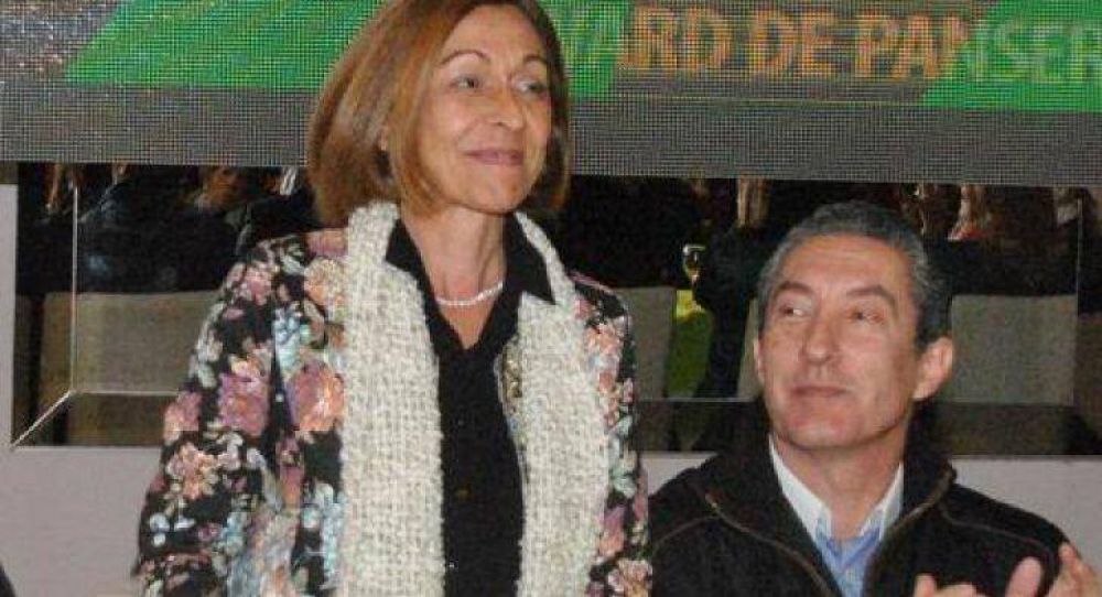 Seward llam� a ponerse la camiseta de Corrientes