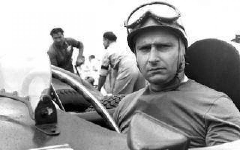 Ordenan suspender la exhumaci�n de Juan Manuel Fangio