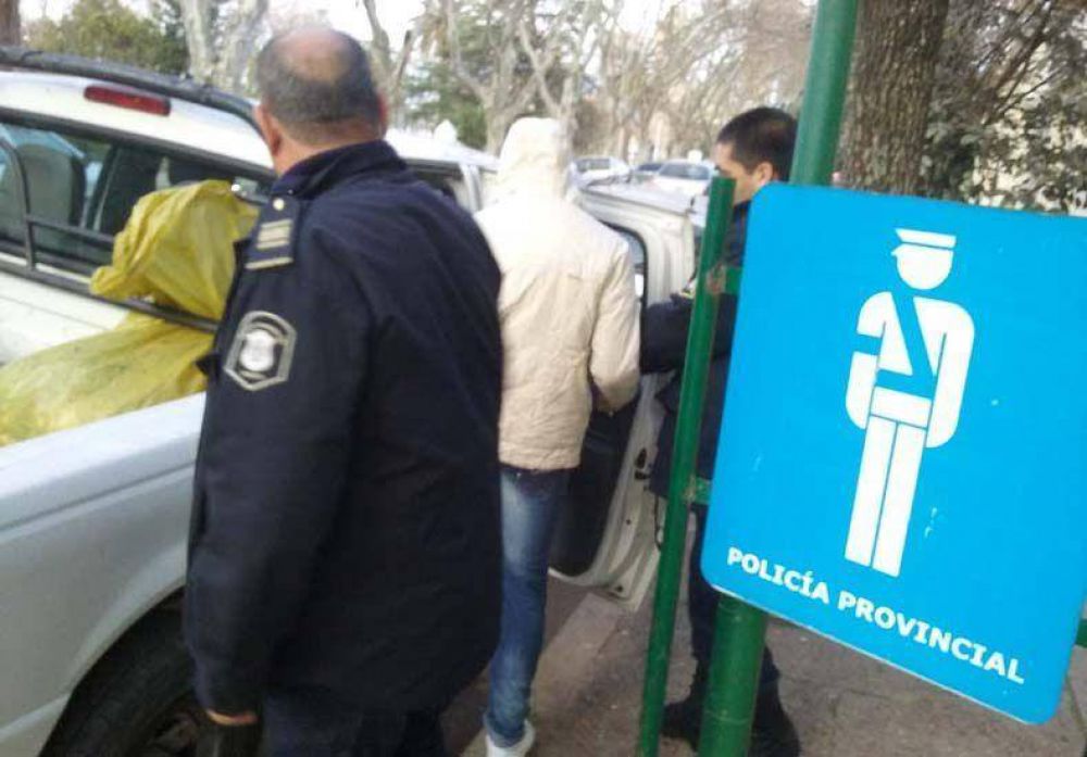 Detenido con pedido de captura fue trasladado a Buenos Aires