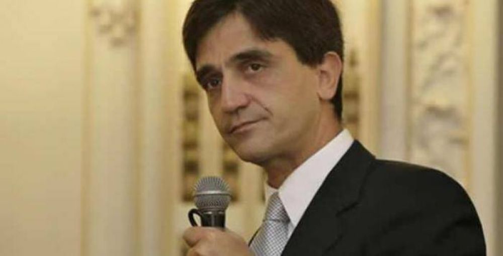 Yedlin: �Creer que se puede tener una Ciudad aislada es un error�