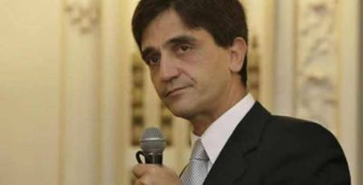 Yedlin: �Creer que se puede tener una Ciudad aislada es un error�