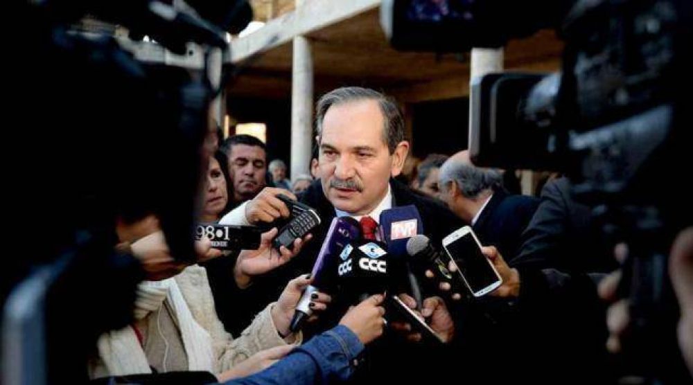 Alperovich: �la mejor campa�a es no fallarle a la gente�