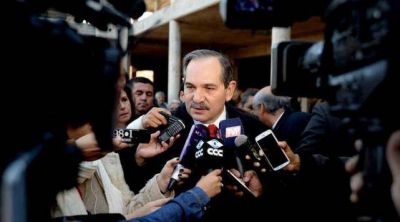 Alperovich: �la mejor campa�a es no fallarle a la gente�