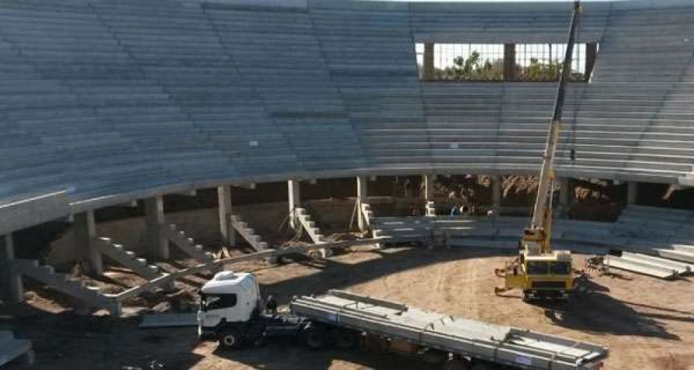 La construcci�n del Superdomo ya avanz� en un 70 por ciento