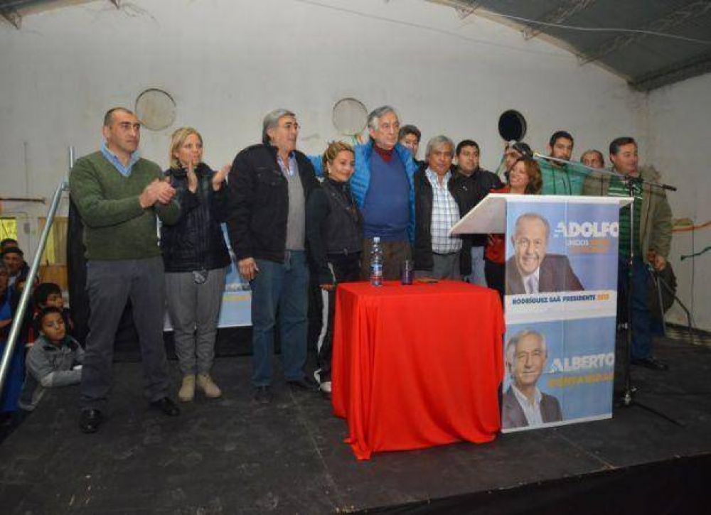 Alberto llam a la unidad a los candidatos de Belgrano
