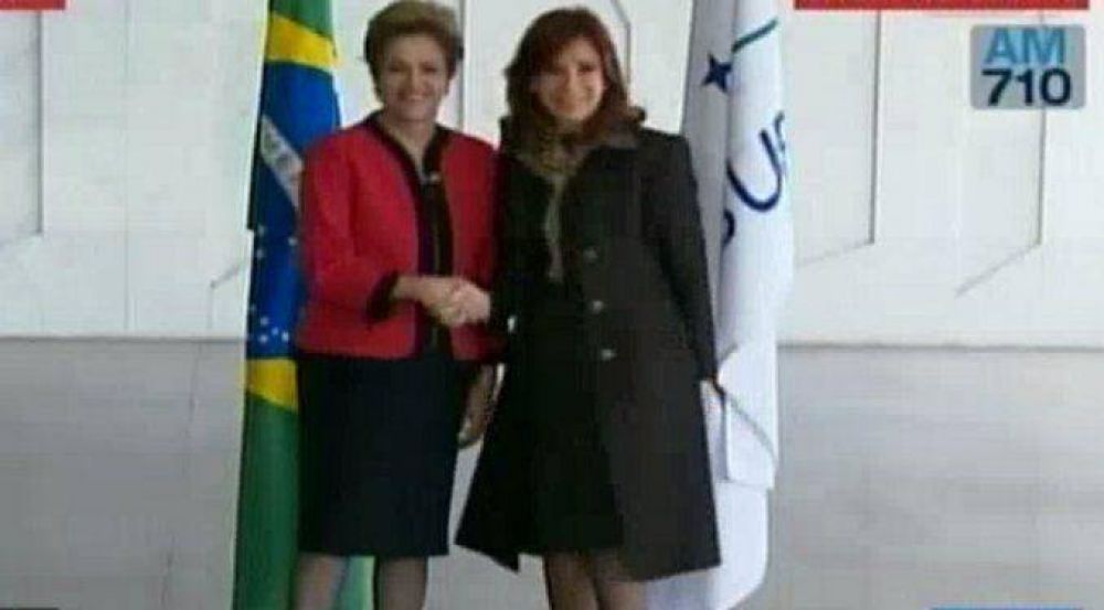 En la previa del Mercosur, Cristina y Dilma se encontraron en la Cancillera