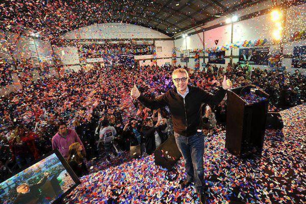 Zamora present� su candidatura a los vecinos de Rinc�n de Milberg