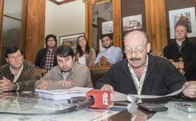 Inza inform� que no asisti� al Concejo Deliberante por diversos y groseros errores en la citaci�n